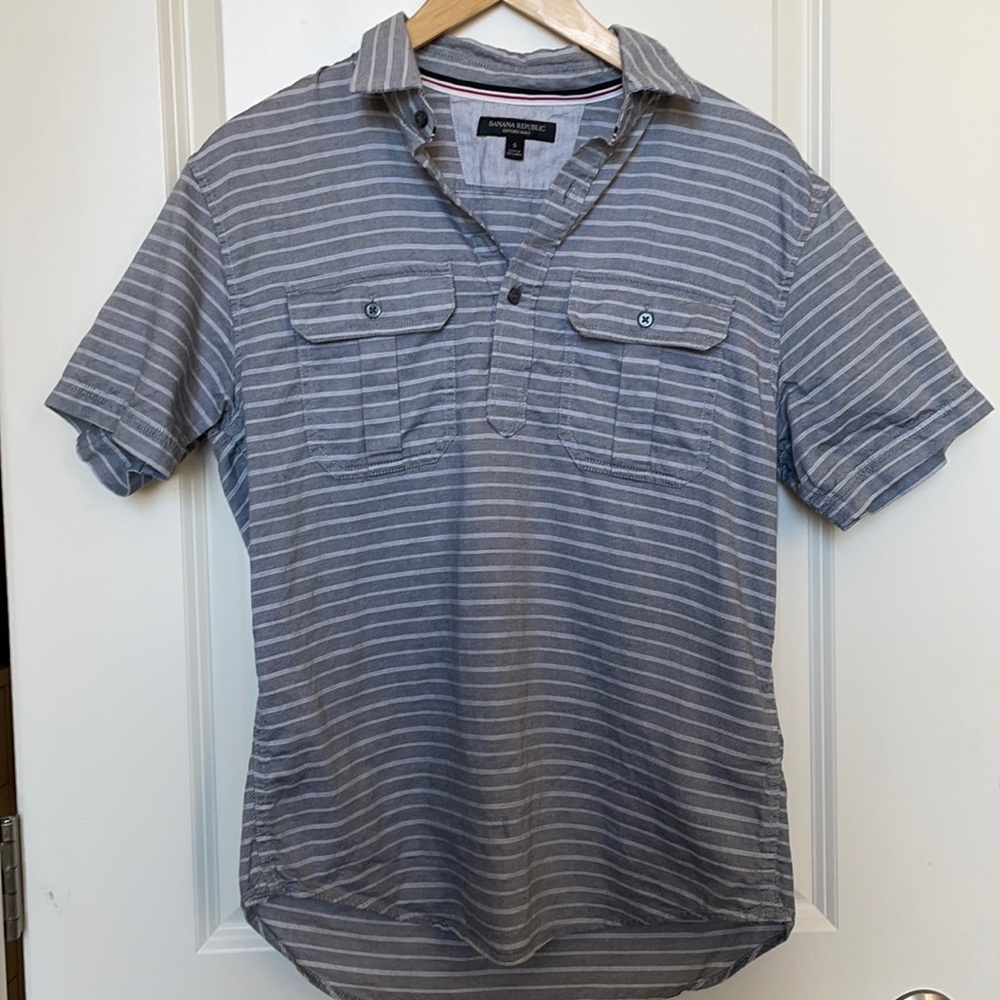 Banana Republic gray striped Oxford popover